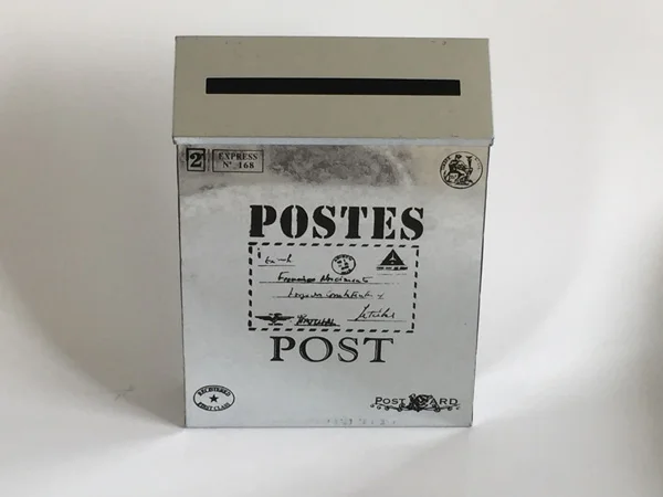 Antique Postal box Pure Silvery Color Metal Mailbox Tin Post Box Newpaper Mail box SF-115S
Antique Postal box Pure Silvery Color Metal Mailbox Tin Post Box Newpaper Mail box SF-115S