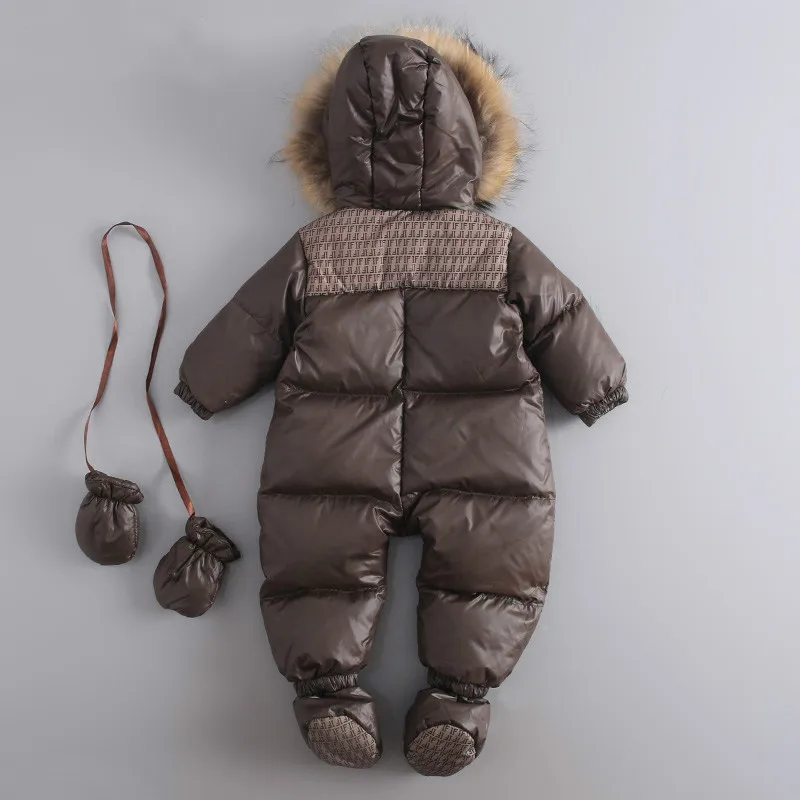 Baby snowsuit winter feather down snowsuit brown baby outwear big raccoon fur collar baby boy parkas toddler girls warm jacket
Baby snowsuit winter feather down snowsuit brown baby outwear big raccoon fur collar baby boy parkas toddler girls warm jacket