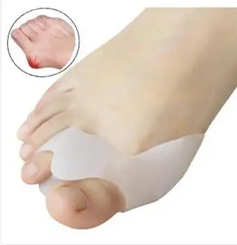 1Pair Silicone Gel foot fingers Two Hole Toe Separator Thumb Valgus Protector Bunion adjuster Hallux Valgus Guard feet care
1Pair Silicone Gel foot fingers Two Hole Toe Separator Thumb Valgus Protector Bunion adjuster Hallux Valgus Guard feet care