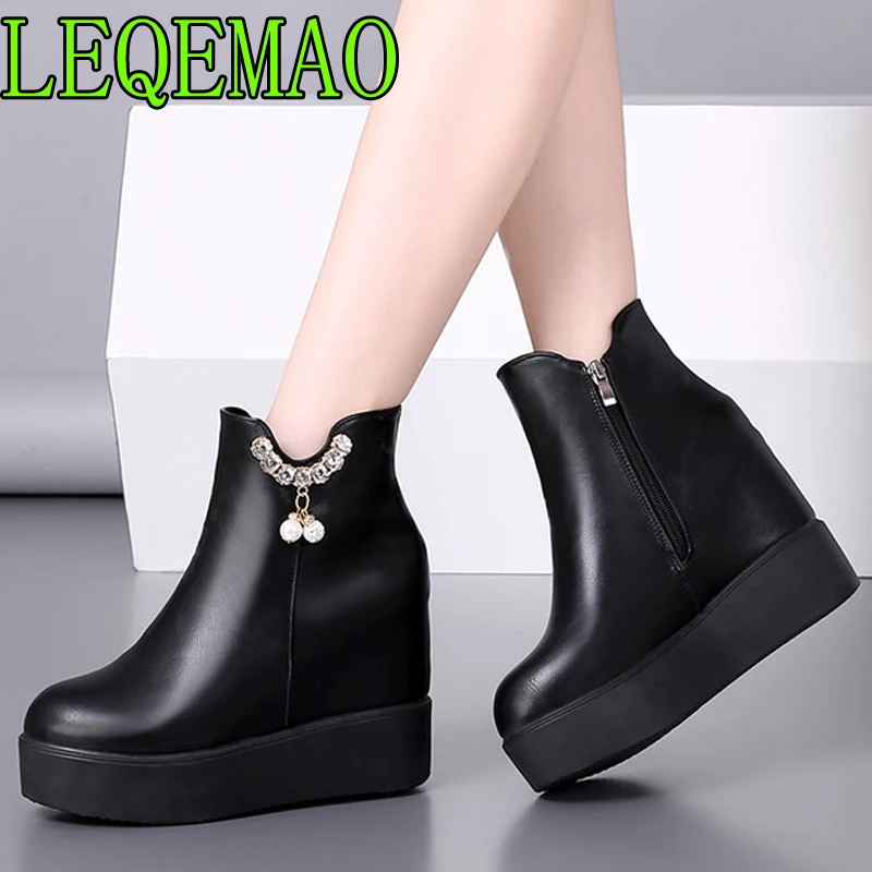 Leather Platform Wedge Boots Waterproof Autumn Winter Woman High Heels Plush Warm Snow Boots Women's Ankle Boots
Leather Platform Wedge Boots Waterproof Autumn Winter Woman High Heels Plush Warm Snow Boots Women's Ankle Boots