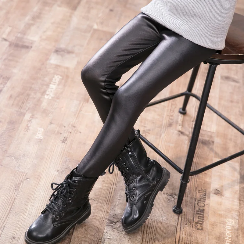 2018 New Winter Keep Warm Baby Girl Imitate Leather Pants Thicken Brushed Leggings Children Fashion Autumn Kids Long Pants
2018 New Winter Keep Warm Baby Girl Imitate Leather Pants Thicken Brushed Leggings Children Fashion Autumn Kids Long Pants