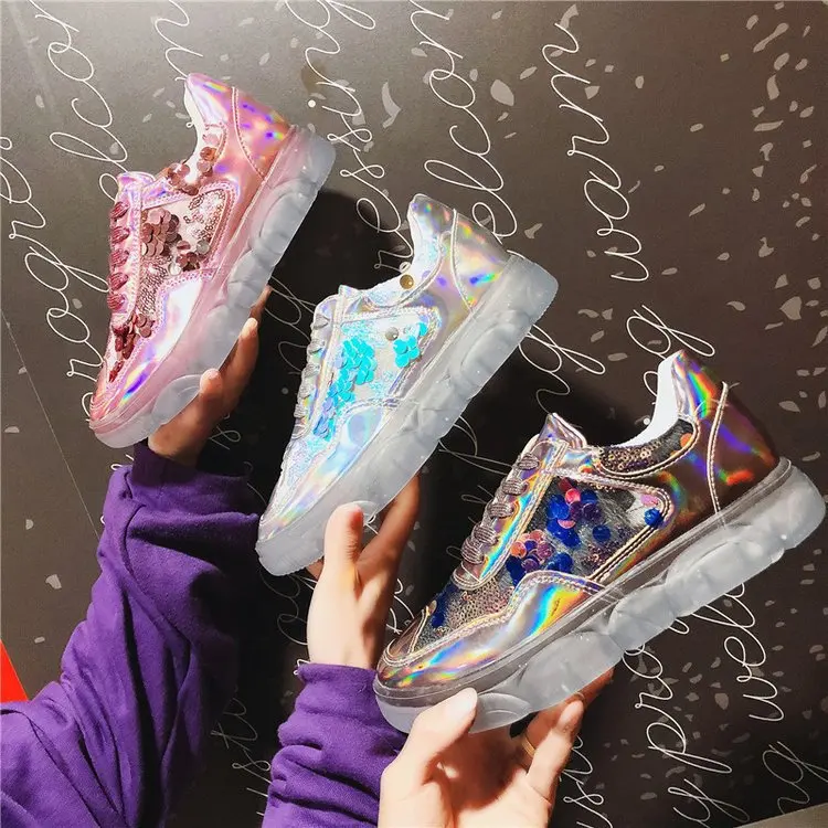 9 Summer Painted White Shoes Women's Korean Flat-soled Leisure Shoes Brilliant Jelly Transparent-soled Bear Shoes
9 Summer Painted White Shoes Women's Korean Flat-soled Leisure Shoes Brilliant Jelly Transparent-soled Bear Shoes