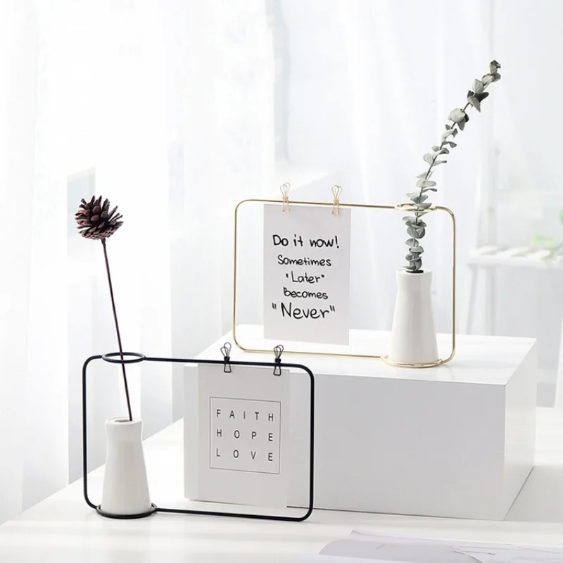 Nordic Style Metal Picture Frame with Decorative Ceramics Vase Iron Frame Flower Arrangement for Home Office Desktop Ornament
Nordic Style Metal Picture Frame with Decorative Ceramics Vase Iron Frame Flower Arrangement for Home Office Desktop Ornament