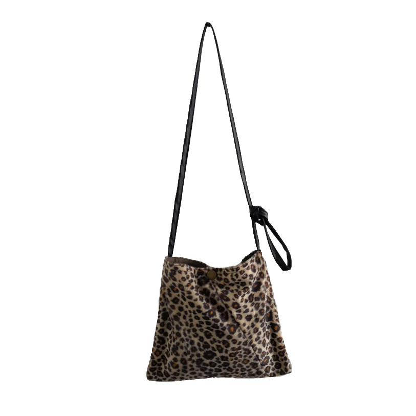 Leopard Bag Animal Print Velvet Shoulder Bag 2018 New Women Vintage Crossbody Bags Small Size Student Mini Satchel Wholesale
Leopard Bag Animal Print Velvet Shoulder Bag 2018 New Women Vintage Crossbody Bags Small Size Student Mini Satchel Wholesale