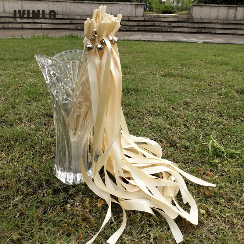 Newest 50pcs/lot ginger wedding ribbon wands with sliver bell for wedding decoration
Newest 50pcs/lot ginger wedding ribbon wands with sliver bell for wedding decoration