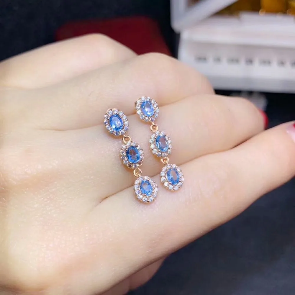 Фото Женские серьги-подвески из серебра 925 пробы с натуральным голубым топазом |