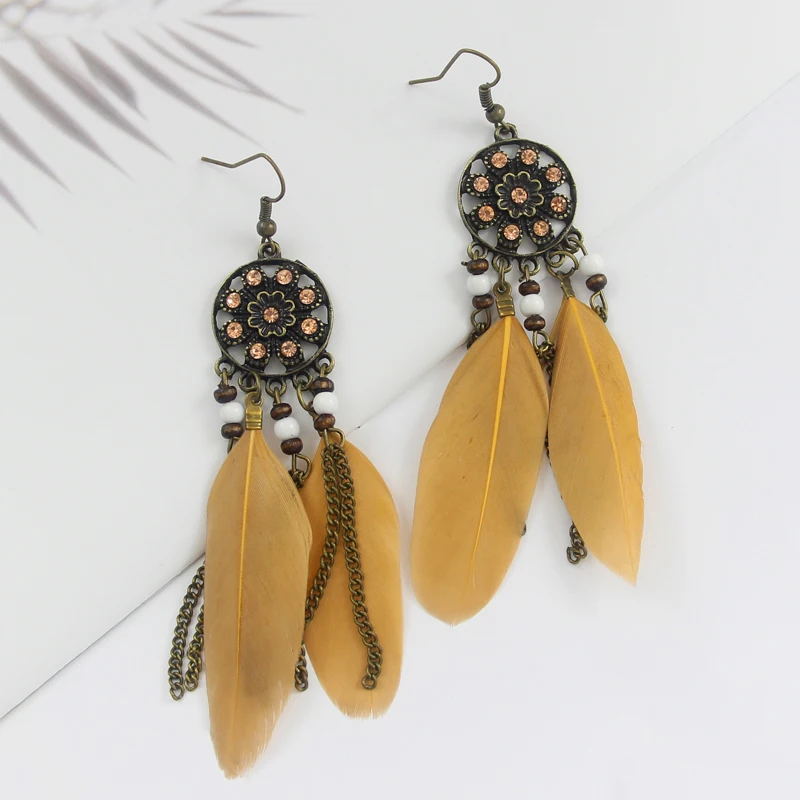 Round Flower Pandent With Feather And Tassel Shape Earrings Gross Bohemia And Vintage Style Gift For Girlfriend Autumn Season
Round Flower Pandent With Feather And Tassel Shape Earrings Gross Bohemia And Vintage Style Gift For Girlfriend Autumn Season