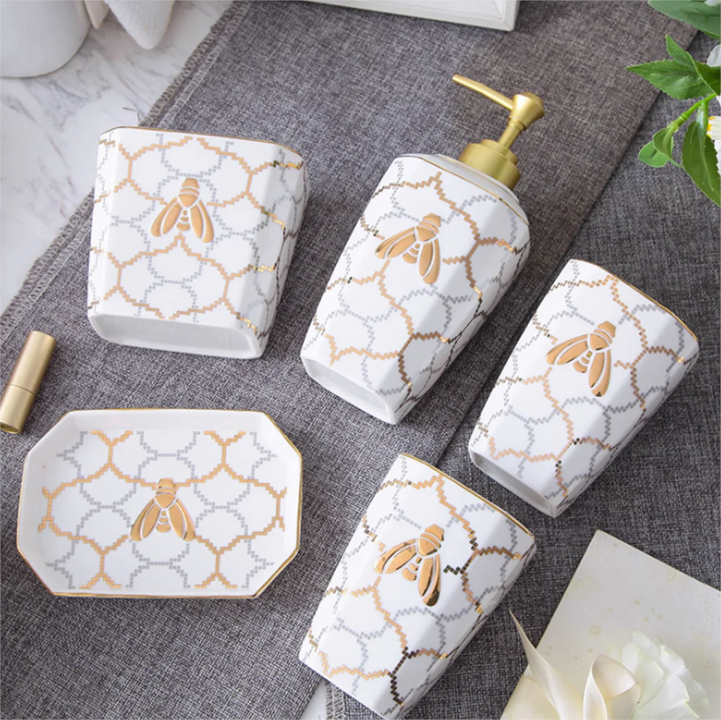 Exquisite Five-piece Set Ceramics Bathroom Accessories Soap Dispenser Toothbrush Holder Soap Dish Bathroom Products Gift LFB286
Exquisite Five-piece Set Ceramics Bathroom Accessories Soap Dispenser Toothbrush Holder Soap Dish Bathroom Products Gift LFB286
