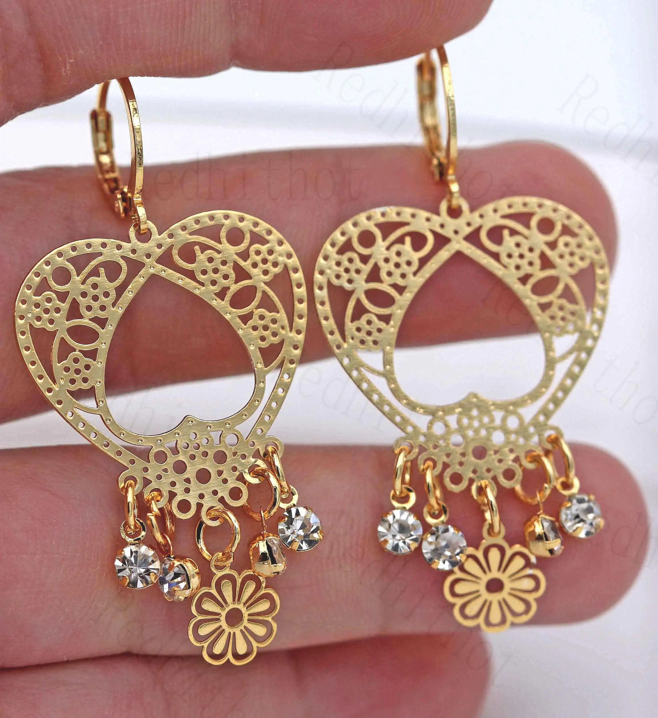 Beautiful Women Earrings Bohemian Vintage Elegant Tassel Earrings Hollow Carved Noble Drop Earring Jewelry Accessories Oorbellen
Beautiful Women Earrings Bohemian Vintage Elegant Tassel Earrings Hollow Carved Noble Drop Earring Jewelry Accessories Oorbellen