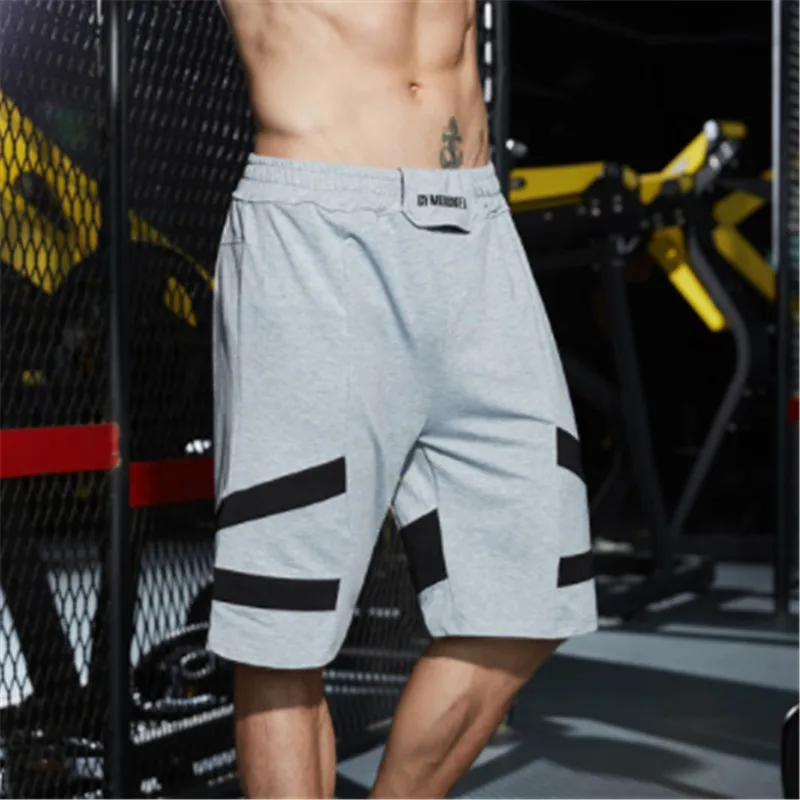 FRMARO 2019 New Fashion stitching Loose Cargo Shorts Men Cool Summer Military Camo Short Pants Hot Sale Homme Cargo Shorts 
FRMARO 2019 New Fashion stitching Loose Cargo Shorts Men Cool Summer Military Camo Short Pants Hot Sale Homme Cargo Shorts