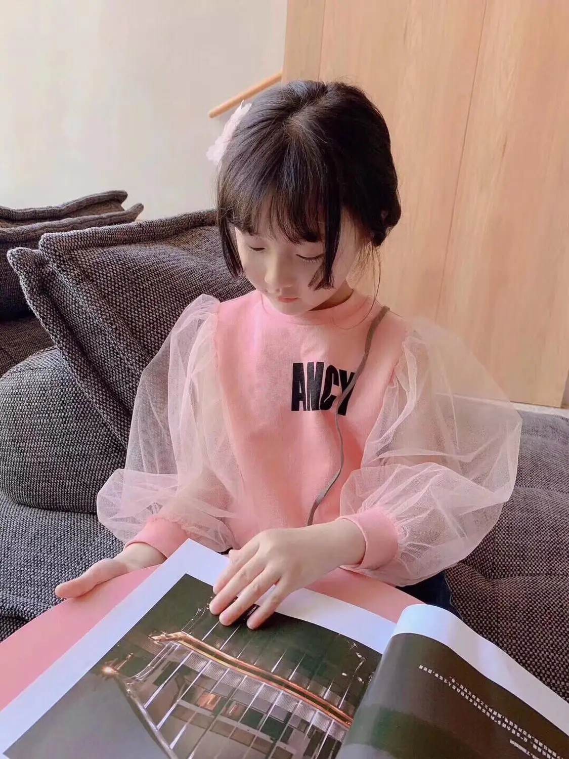 Autumn New Pink Sweatshirts for Baby Girls Mesh Sleeve Princess Pullover Girls Hoodies
Autumn New Pink Sweatshirts for Baby Girls Mesh Sleeve Princess Pullover Girls Hoodies
