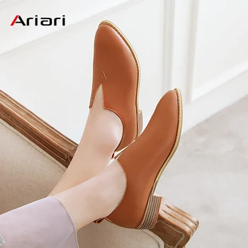 Casual Shoes Women Loafers Fashion Light Comfortable PU Leather Oxford Slip on women shoes Low Heel Flat shoes Large size 48
Casual Shoes Women Loafers Fashion Light Comfortable PU Leather Oxford Slip on women shoes Low Heel Flat shoes Large size 48