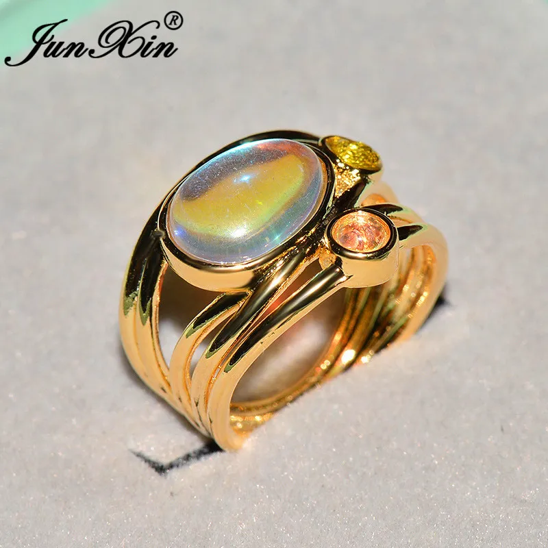 Luxury-Female-Big-Crystal-Oval-Moonstone-Ring-Fashion-Yellow-Gold-Engagement-Ring-Vintage-Party-Wedding-Rings