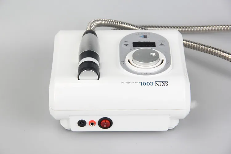 Portable Skin Care Cold and Hot Beauty Device Skin Cooling Facial Lifting Machine
Portable Skin Care Cold and Hot Beauty Device Skin Cooling Facial Lifting Machine