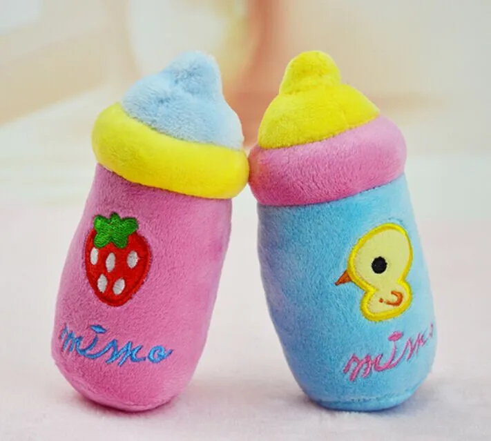 Kawaii squeaky plush dog toy milk bottle shaped chew squeaker squeaky dog toy Pet Puppy Plush sound dog toy cute pets dogs toys
Kawaii squeaky plush dog toy milk bottle shaped chew squeaker squeaky dog toy Pet Puppy Plush sound dog toy cute pets dogs toys