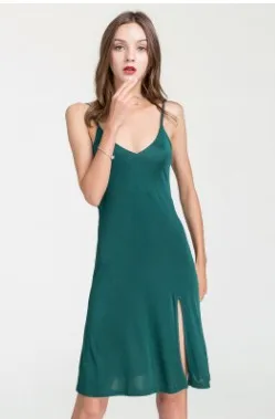 Summer new silk halter gown feminine temperament split long loose mulberry silk under dress
Summer new silk halter gown feminine temperament split long loose mulberry silk under dress