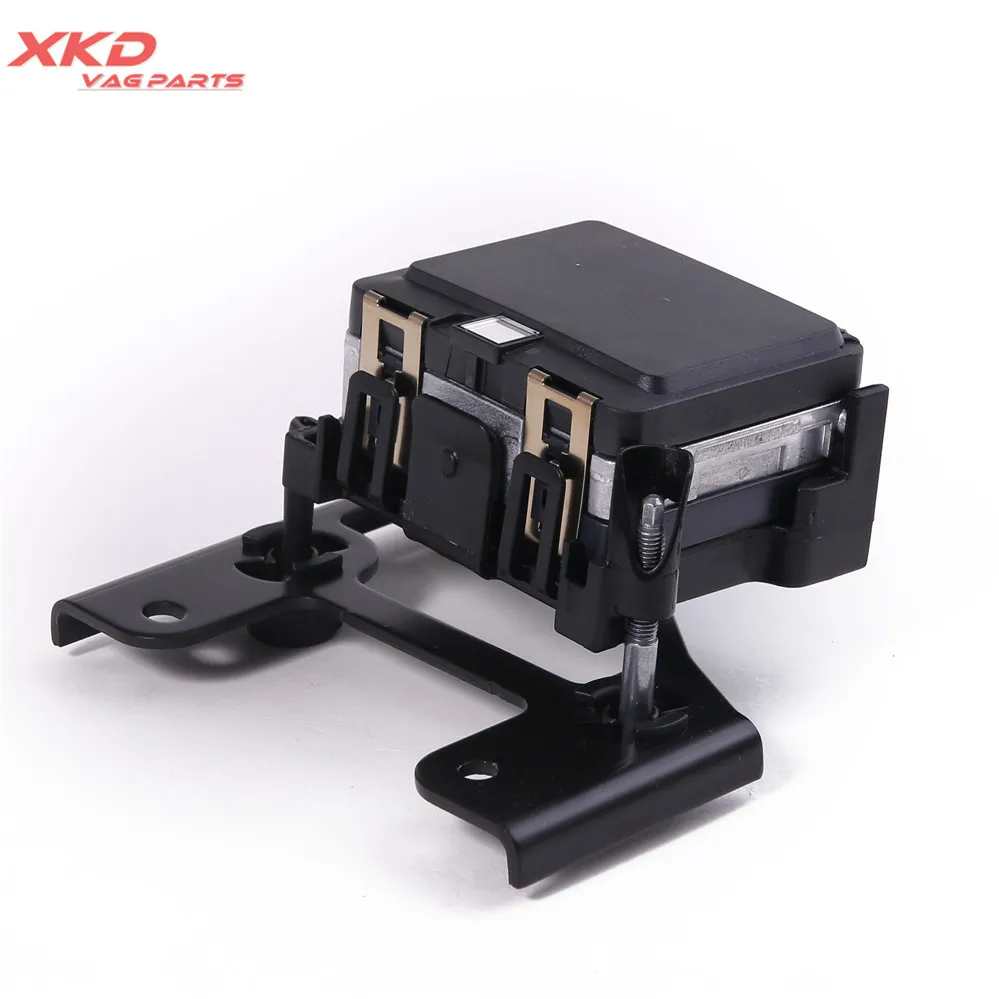 ACC Distance Sensor For VW Golf/Variant MK7 E-Golf 2015-2017 AUDI A3/S3 2015--2016 5Q0907561F
ACC Distance Sensor For VW Golf/Variant MK7 E-Golf 2015-2017 AUDI A3/S3 2015--2016 5Q0907561F