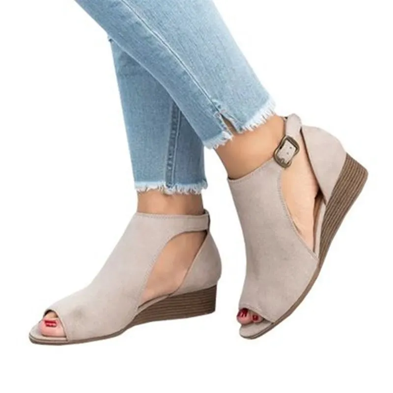 PUIMENTIUA2019 Woman Wedge Buckles Fish Mouth Sandals New Women Sandals Mid Heel Sandals Ladies Summer Peep Toe Women Shoes
PUIMENTIUA2019 Woman Wedge Buckles Fish Mouth Sandals New Women Sandals Mid Heel Sandals Ladies Summer Peep Toe Women Shoes