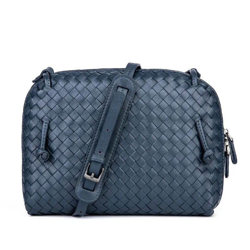 Fashion Designer Women Luxury Crossbody Bags Sheepskin Handmade Woven Messenger Bag Lady Shoulder Bag Top Quality Lambskin Purse
Fashion Designer Women Luxury Crossbody Bags Sheepskin Handmade Woven Messenger Bag Lady Shoulder Bag Top Quality Lambskin Purse