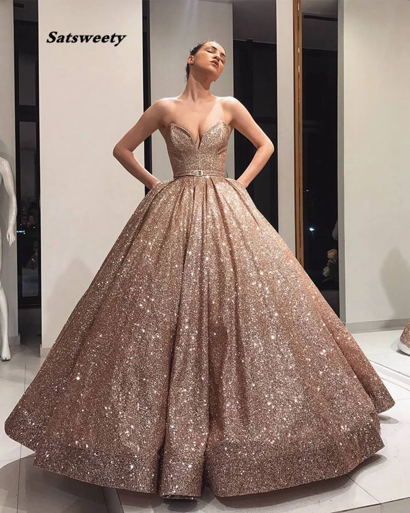 Sparkly Long Women Formal Prom Gowns 2019 Ball Gown Sweetheart Rose Gold Arabic Style Dubai Evening Dress robe de soiree
Sparkly Long Women Formal Prom Gowns 2019 Ball Gown Sweetheart Rose Gold Arabic Style Dubai Evening Dress robe de soiree