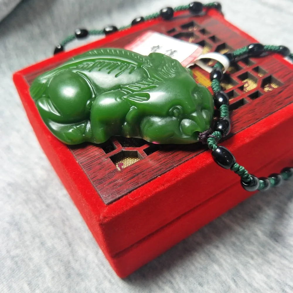 Zheru Jewelry Pure Natural Hetian Biyu Beast Pixou Pendant Obsidian Pendant Chain National Certificate
Zheru Jewelry Pure Natural Hetian Biyu Beast Pixou Pendant Obsidian Pendant Chain National Certificate