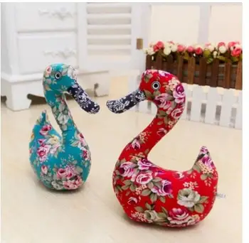 chinese style retro Cloth stuffed Little Swan doll plush pillow cushion wedding gift
chinese style retro Cloth stuffed Little Swan doll plush pillow cushion wedding gift