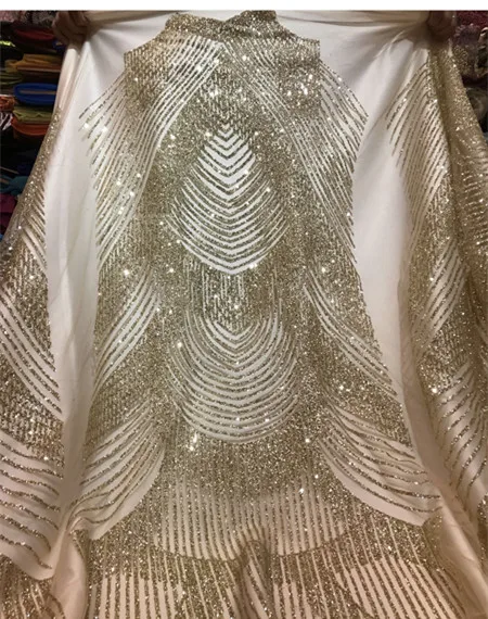 5 yards new bzh0011 black/champagne/nude gold color glued sparkle glitter mesh tulle lace fabric for sawing /evening dress
5 yards new bzh0011 black/champagne/nude gold color glued sparkle glitter mesh tulle lace fabric for sawing /evening dress