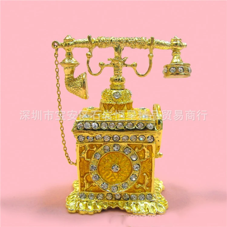 European Chinese style Metal enamel painted crafts Antique phone model, home decoration desktop ornaments(A525)
European Chinese style Metal enamel painted crafts Antique phone model, home decoration desktop ornaments(A525)
