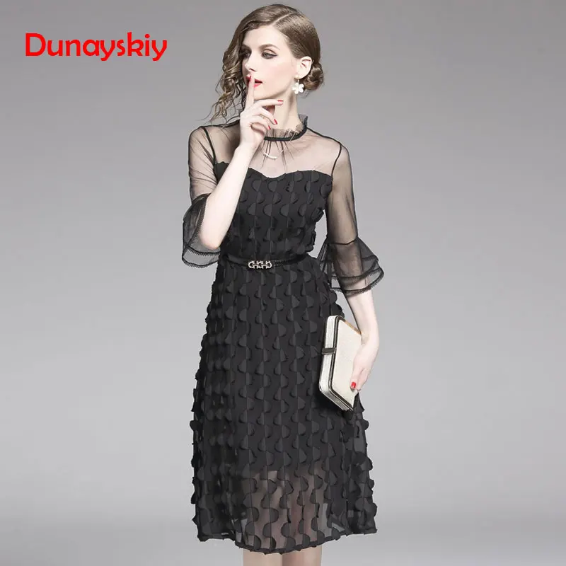 Women Vintage Mesh Dress 2019 Ladies Slim Thin Women Fashion Patchwork Long Mid Sleeve Sexy Retro See Through Shoulder Dresses
Women Vintage Mesh Dress 2019 Ladies Slim Thin Women Fashion Patchwork Long Mid Sleeve Sexy Retro See Through Shoulder Dresses