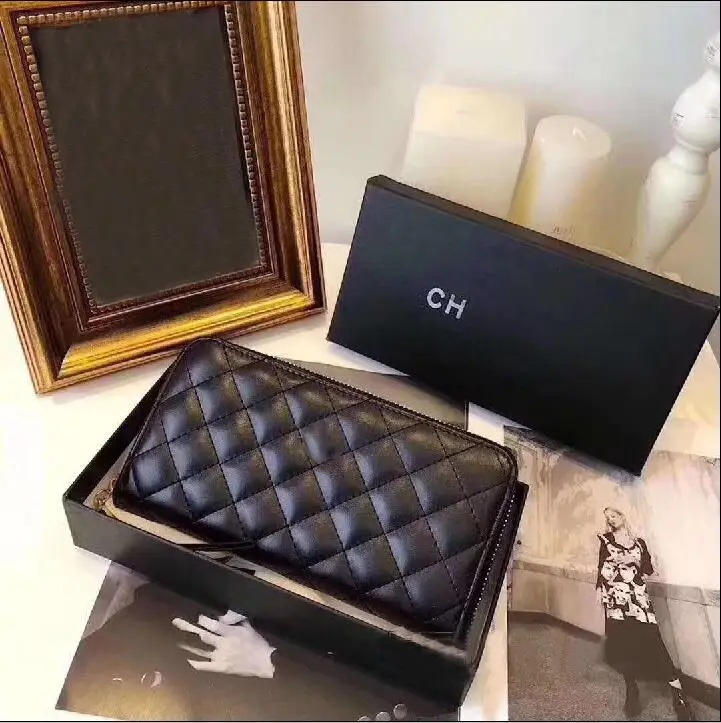 Brand fashion wallet 2019 new long metal letter ladies wallet multi-card position banknotes multi-layer wallet
Brand fashion wallet 2019 new long metal letter ladies wallet multi-card position banknotes multi-layer wallet