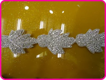 Free shipping new hot sale bead and diamond rhinestone applique beaded bridal applique patch
Free shipping new hot sale bead and diamond rhinestone applique beaded bridal applique patch