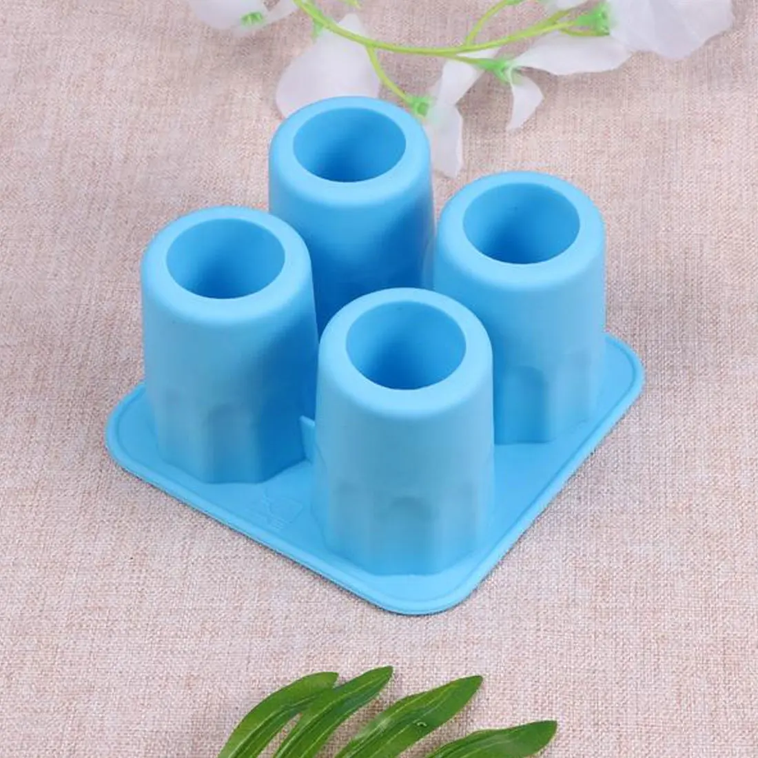 New 4-Cup Ice Cube Tray Mold Maker Novelty DIY Pudding Chocolate Ice Mould Gifts Ice Tray Summer Bar Party Tool 
New 4-Cup Ice Cube Tray Mold Maker Novelty DIY Pudding Chocolate Ice Mould Gifts Ice Tray Summer Bar Party Tool