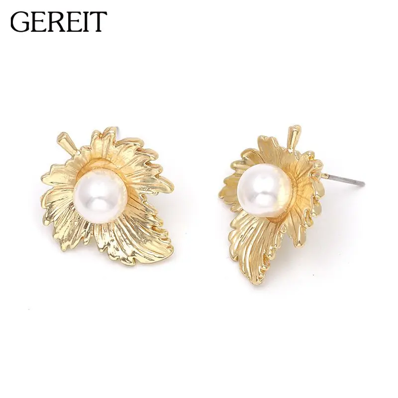 2018 New Fashion Design Gold Filled Small Leaf Stud Earrings Exquisite Simulated Pearl Earrings For Women Fashion Jewelry Gifts
2018 New Fashion Design Gold Filled Small Leaf Stud Earrings Exquisite Simulated Pearl Earrings For Women Fashion Jewelry Gifts
