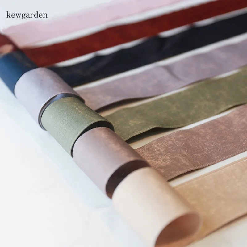 Kewgarden Velvet Polyester Cotton Ribbon 1" 25mm 38mm 1.5" Handmade Tape DIY Brooch Hair Bowknot Accessories Webbing 20 Yards
Kewgarden Velvet Polyester Cotton Ribbon 1" 25mm 38mm 1.5" Handmade Tape DIY Brooch Hair Bowknot Accessories Webbing 20 Yards