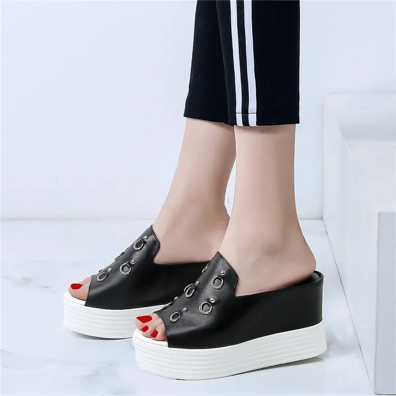 New Creepers Women Slides Cow Leather Embroider Wedges Platform Slippers Outside High Heel Rivets Pumps Party Punk Oxfords Shoes
New Creepers Women Slides Cow Leather Embroider Wedges Platform Slippers Outside High Heel Rivets Pumps Party Punk Oxfords Shoes