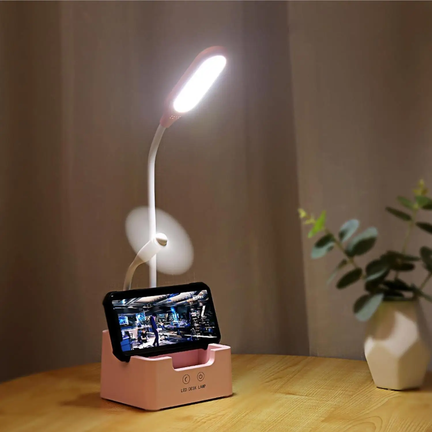 Creative Eye Protection Table Lamp USB students recharge bedroom Book Lamp Touch LED Eye Protection Multi-functional Table Lamp
Creative Eye Protection Table Lamp USB students recharge bedroom Book Lamp Touch LED Eye Protection Multi-functional Table Lamp
