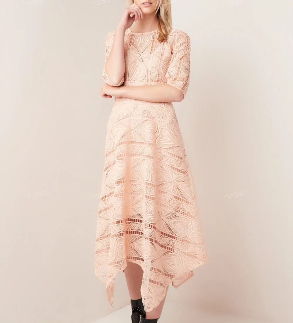 2019 spring and summer new fashion O neck half sleeve hollow out lace embroidery women high quality long lace skirt
2019 spring and summer new fashion O neck half sleeve hollow out lace embroidery women high quality long lace skirt