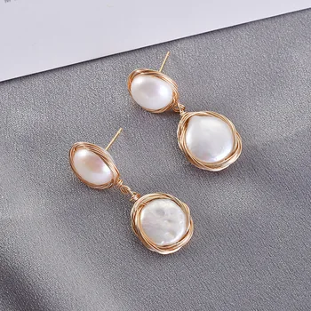 Hand made NEW Design white Classic golden wire flat round natural freshwater cultured pearls Drop earrings for girl gift hot
Hand made NEW Design white Classic golden wire flat round natural freshwater cultured pearls Drop earrings for girl gift hot