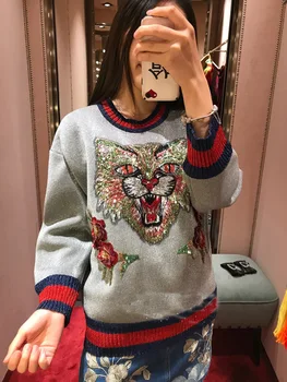 New winter heavy sequined Kitty floral embroidery knitwear Bright silk round collar show thin sweater female hitting scene
New winter heavy sequined Kitty floral embroidery knitwear Bright silk round collar show thin sweater female hitting scene