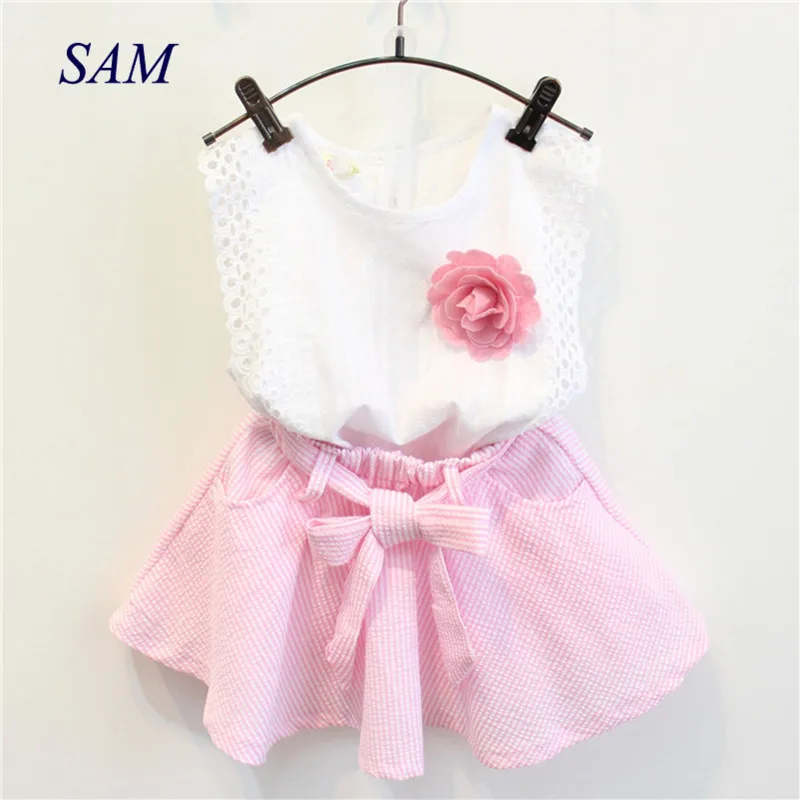 2018 summer girls clothing sets children's sleeveless hollow top + bow belt vertical striped skirt + brooch 3 pcs suit clothes
2018 summer girls clothing sets children's sleeveless hollow top + bow belt vertical striped skirt + brooch 3 pcs suit clothes