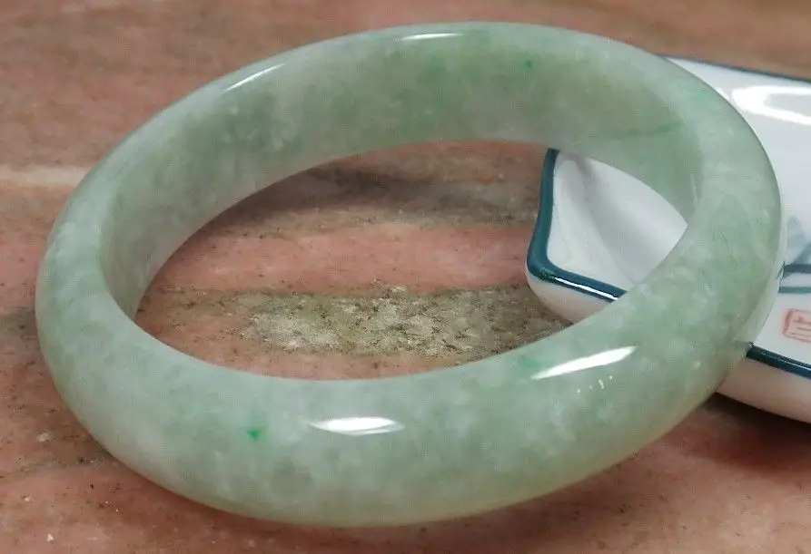Certified Honey Green 100% Natural A stone stoneite Bangle Bracelet 57mm 425444
Certified Honey Green 100% Natural A stone stoneite Bangle Bracelet 57mm 425444