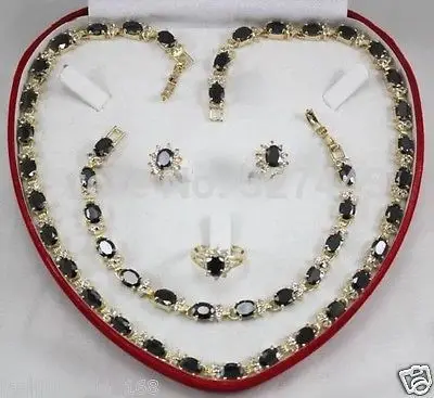 Wholesale hot Valentines day gift present ideas jewelry set black crystal zircon
Wholesale hot Valentines day gift present ideas jewelry set black crystal zircon