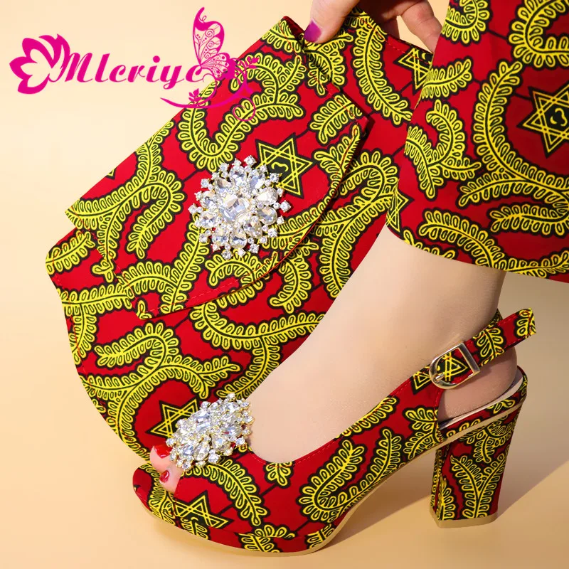 New Italian PU Leather Shoe and Bag Set Red Color Italian Shoe with Matching Bag Set 2019 Nigerian Shoes and Bag Set for Party
New Italian PU Leather Shoe and Bag Set Red Color Italian Shoe with Matching Bag Set 2019 Nigerian Shoes and Bag Set for Party