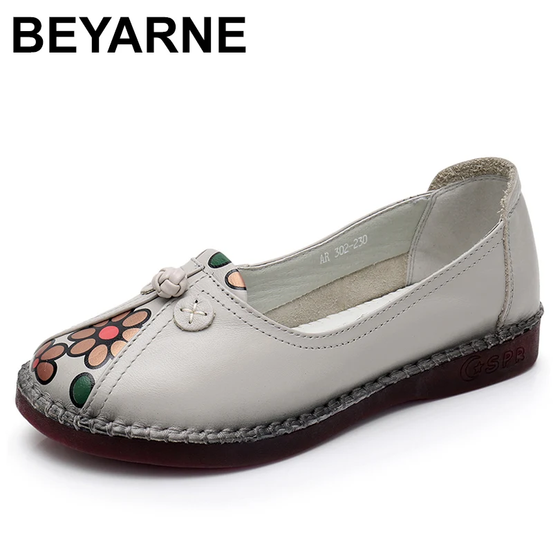 BEYARNENew National Wind Handmade Genuine Leather Shoes Women Retro Soft Bottom Flat Shoes Fashion Casual Shoes Ballet FlatsE268
BEYARNENew National Wind Handmade Genuine Leather Shoes Women Retro Soft Bottom Flat Shoes Fashion Casual Shoes Ballet FlatsE268