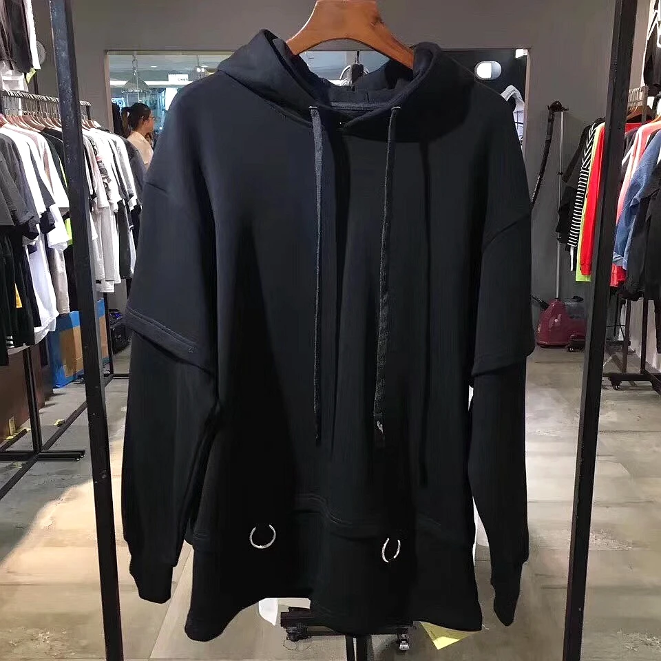 M~3XL 2019 NEW men's original fashion black fabric tape Two pieces of Hooded ie fallow Metal ring personality Hoodie costumes
M~3XL 2019 NEW men's original fashion black fabric tape Two pieces of Hooded ie fallow Metal ring personality Hoodie costumes
