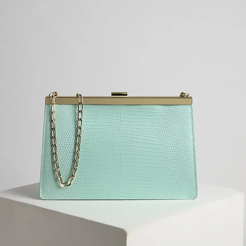 Super seabob 2018 New Pattern Fashion Chain Strap Single Shoulder Envelop Package High Quality Square Messenger Bag Women DA112
Super seabob 2018 New Pattern Fashion Chain Strap Single Shoulder Envelop Package High Quality Square Messenger Bag Women DA112