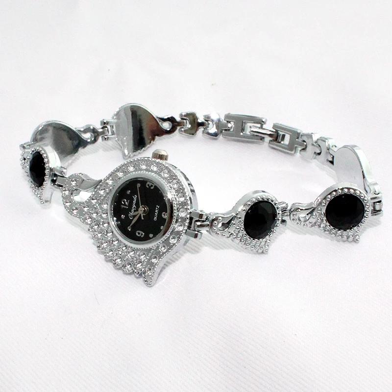 Chaoyada Ladies Black Stones Swan Love Strap Austrian Drilling Women Watches Luxury Brand Quartz Watches Woman Dress Clock
Chaoyada Ladies Black Stones Swan Love Strap Austrian Drilling Women Watches Luxury Brand Quartz Watches Woman Dress Clock