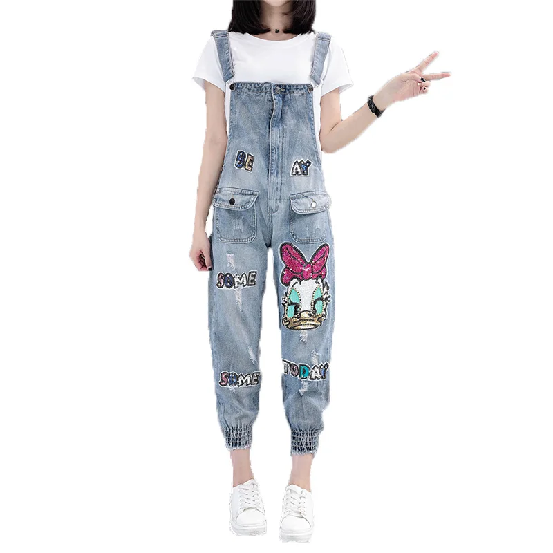 Broken hole denim bib female 2018 new cartoon sequins spring and autumn Korean version of the feet pants loose thin nine pants
Broken hole denim bib female 2018 new cartoon sequins spring and autumn Korean version of the feet pants loose thin nine pants