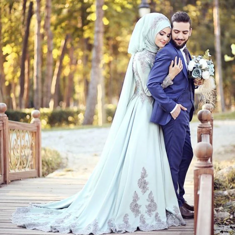 Elegant Muslim Evening Dresses 2019 Ball Gown Long Sleeves Lace Islamic Dubai Saudi Arabic Long Evening Gown Hijab Formal Dress
Elegant Muslim Evening Dresses 2019 Ball Gown Long Sleeves Lace Islamic Dubai Saudi Arabic Long Evening Gown Hijab Formal Dress