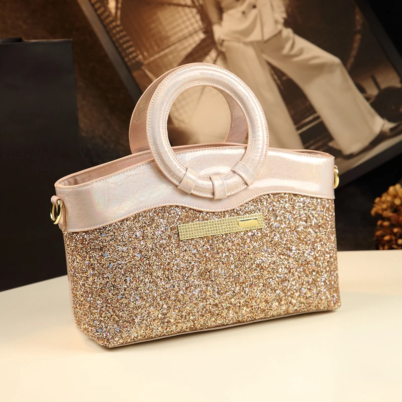 Temperament Women's Bag Spring 2019 New Baitao Fashion One Shoulder Slant Bag Middle-aged Mother's Lacquer Handbag
Temperament Women's Bag Spring 2019 New Baitao Fashion One Shoulder Slant Bag Middle-aged Mother's Lacquer Handbag